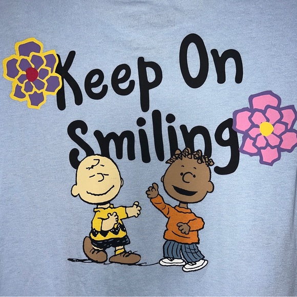 Peanuts Tops - 🌈 NWT! Peanuts Keep On Smiling Blue Tee